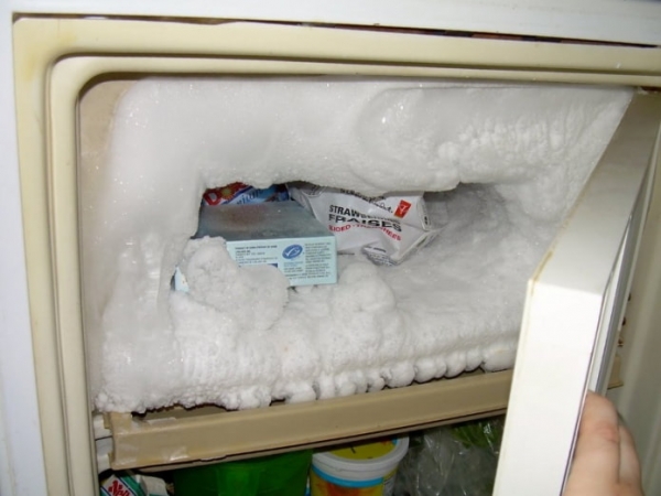 Что делать, если шумит холодильник?