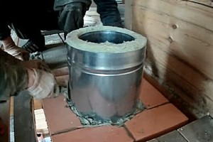 Монтаж дымохода из сэндвич труб через крышу: пошаговая инструкция