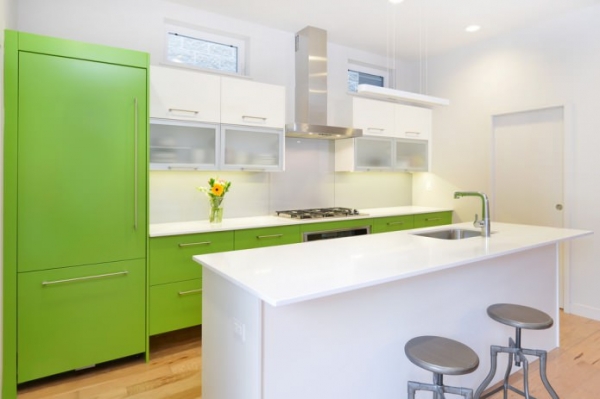 Зеленый кухонный гарнитур: особенности выбора, сочетания, 60 фото